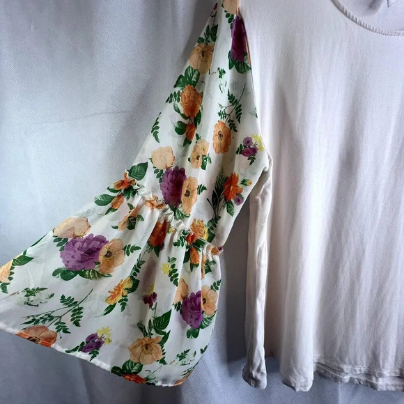 Est 1946 Floral Long Bell Sleeve‎ Blouse Size Large - Picture 3 of 8